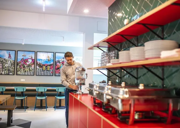 Hostal Contiki Haus Schoeneck Hopfgarten im Brixental