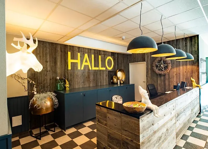 Contiki Haus Schoeneck ホステル