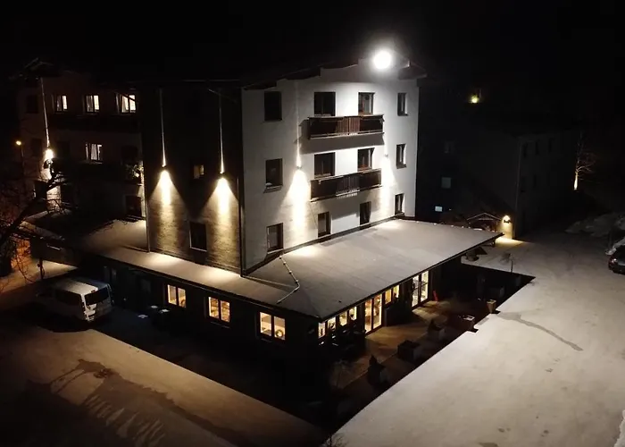 Contiki Haus Schoeneck ホップフガルテン・イム・ブリクセンタール