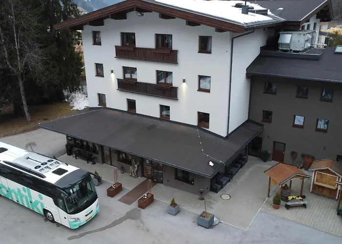 Contiki Haus Schoeneck * ホップフガルテン・イム・ブリクセンタール