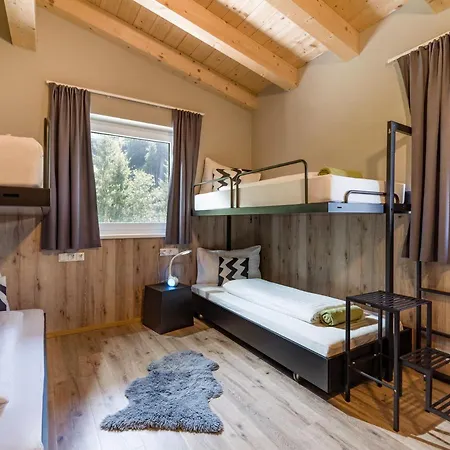 Hostel Contiki Haus Schoeneck